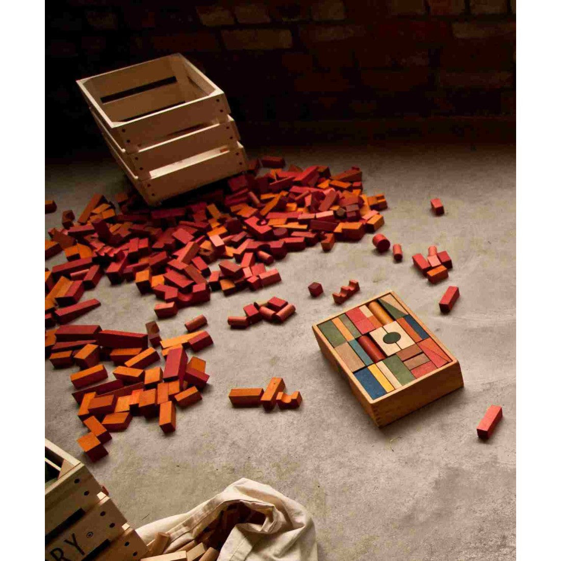 Wooden Blocks in a Box – Warm Colors, 30 Pieces